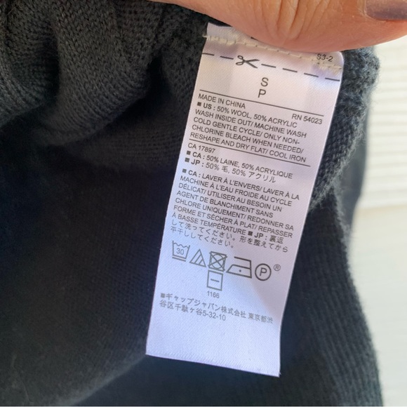 Banana Republic knit pullover sweater top size small crew neck dark gray - Picture 9 of 11